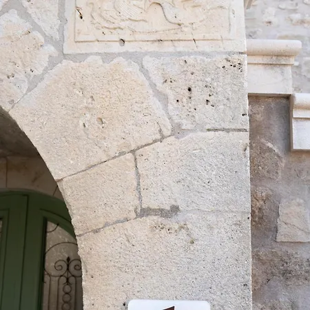 Apartmán Dervisia Stonehouse 1 Lazaráta